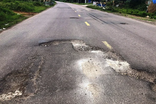 Sẽ chấm dứt hợp đồng nếu để quốc lộ mất an toàn, không sửa chữa