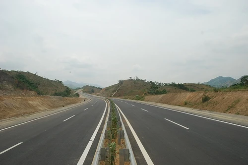 Cao tốc dài nhất Nội Bài- Lào Cai sẽ thông xe vào ngày 21-9