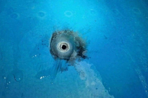 Sét đánh thủng máy bay tại Tân Sơn Nhất, 2 nhân viên bị thương