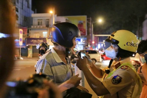 Gần 7.000 trường hợp vi phạm giao thông bị xử lý trong ngày 29 Tết