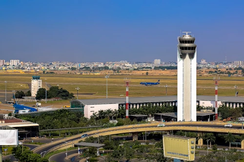 Băn khoăn phương án chuyển toàn bộ chuyến bay quốc tế từ Tân Sơn Nhất về Long Thành