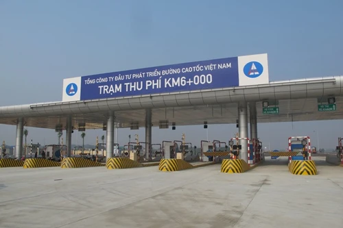 Thông xe thu phí 26km đầu tiên cao tốc Nội Bài - Lào Cai