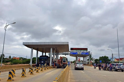Khánh Hòa đề nghị “giải cứu” dự án BOT quốc lộ 26 có nguy cơ phá sản