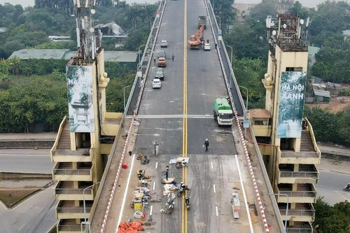 Kiểm soát tải trọng phương tiện qua cầu Thăng Long để đảm bảo tuổi thọ 10 năm