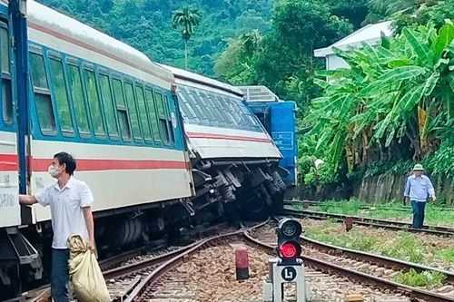 Đã tìm ra nguyên nhân khiến tàu qua ga Lăng Cô liên tục bị trật bánh