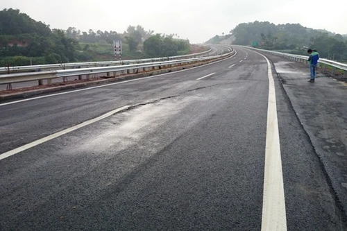 Đã xác định nguyên nhân gây nứt cao tốc tỷ đô