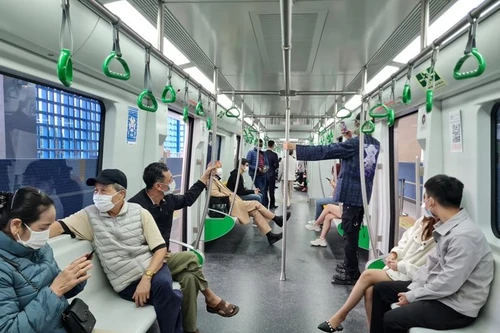 Đường sắt Cát Linh- Hà Đông khai thác ra sao sau 5 ngày lăn bánh?