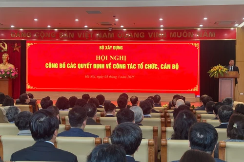 Bộ Xây dựng bổ nhiệm một loạt lãnh đạo các Cục, vụ sau hợp nhất