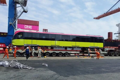 Đoàn tàu thứ năm dự án đường sắt đô thị Nhổn - Ga Hà Nội chuẩn bị cập cảng Hải Phòng