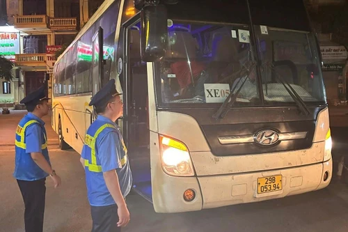 Kiểm tra, xử lý vi phạm trong kinh doanh vận tải dịp Quốc khánh
