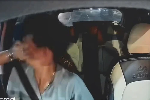 Tạm đình chỉ nhân viên trạm BOT tát vào mặt lái xe vì tài khoản hết tiền