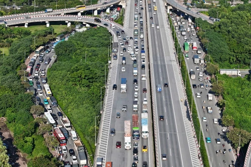 Phân luồng giao thông phương tiện ra vào Hà Nội dịp Tết để giảm ùn tắc