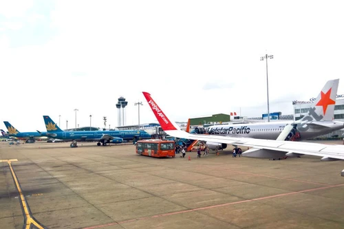 Thận trọng tăng tần suất chuyến bay từ nước ít nguy cơ lây nhiễm Covid-19