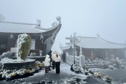 Thời tiết ngày 29 Tết: Bắc bộ rét đậm, băng tuyết có thể rơi trên vùng núi cao