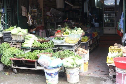 Giá rau xanh lập đỉnh, người tiêu dùng phải “ăn rau đắt như ăn thịt" đến bao giờ?