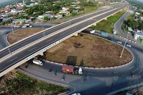 Kiến nghị đồng loạt khởi công 4 dự án cao tốc lớn ở phía Nam vào 18-6