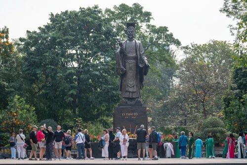 Hà Nội sẽ đặt km số 0 tại vườn hoa Lý Thái Tổ