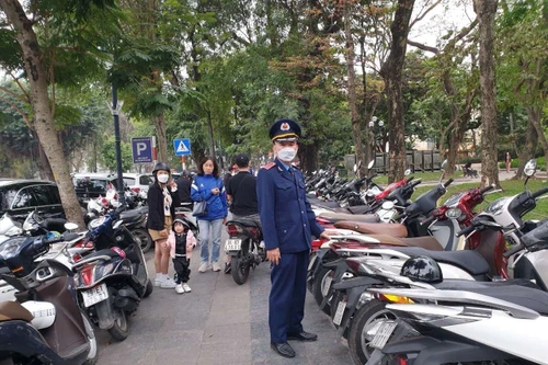 Một tháng xử lý vi phạm vỉa hè: Thanh tra GTVT xử phạt gần 1.650 trường hợp, phạt hơn 6 tỷ đồng