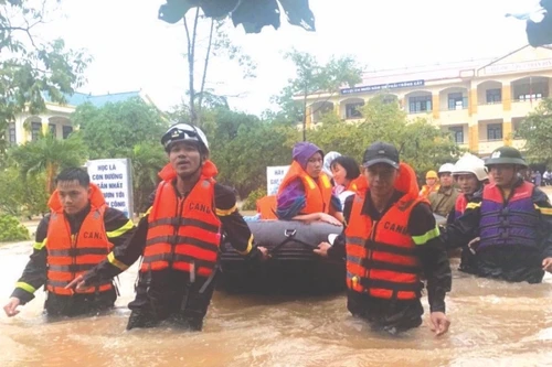 Hơn hai mươi cán bộ Sư đoàn 337 nghi bị vùi lấp do sạt lở núi ở Hướng Hóa, Quảng Trị