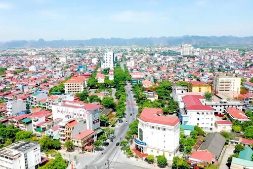 Ninh Bình sẽ có xe ô tô đưa đón cán bộ phường Nam Định và Phủ Lý về làm việc tại phường Hoa Lư