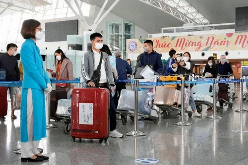 Sân bay Nội Bài đón hơn 34.000 khách trong ngày mùng 3 Tết Nhâm Dần