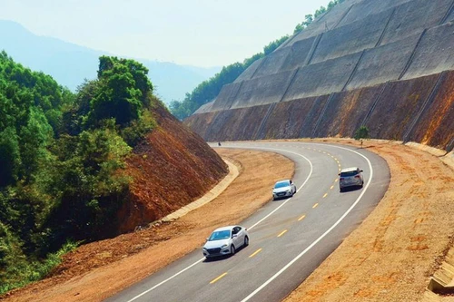 Đồng loạt triển khai thi công ba gói thầu trị giá hơn 4.100 tỷ đồng cao tốc Mai Sơn- QL45