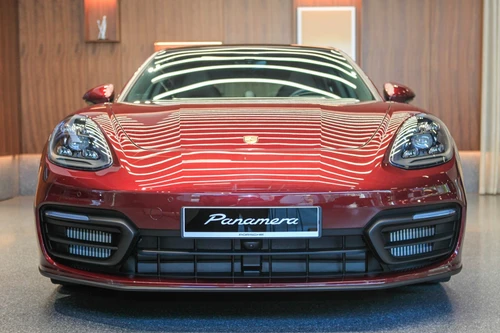 Hơn 300 chiếc Porsche Panamera tại Việt Nam bị triệu hồi do lỗi bơm nước phụ