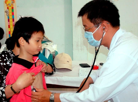 Giá dịch vụ khám chữa bệnh sẽ tăng kịch trần