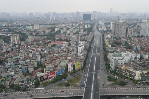 Cấm xe máy lưu thông trên đường Vành đai 2 trên cao, ô tô chạy tối đa 80km