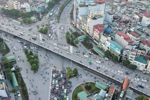 Lưu ý: Điều chỉnh lại giao thông nút Trường Chinh- Tôn Thất Tùng- Lê Trọng Tấn