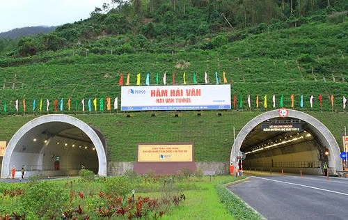 Phí hầm đường bộ Hải Vân tăng kịch trần: Đúng lộ trình nhưng thiếu tính chia sẻ
