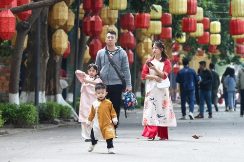 Thời tiết mùng 2 Tết: Bắc bộ hửng nắng trước khi mưa phùn xuân vào ngày mai