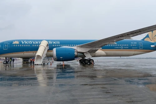Máy bay Vietnam Airlines về Nội Bài phải chuyển hướng hạ cánh khẩn xuống Ấn Độ 