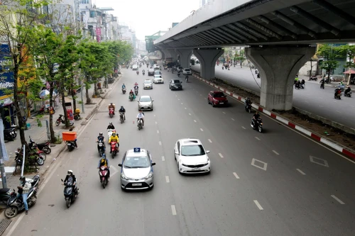 Tổ chức lại giao thông đường Minh Khai, phương tiện đi lại thế nào?