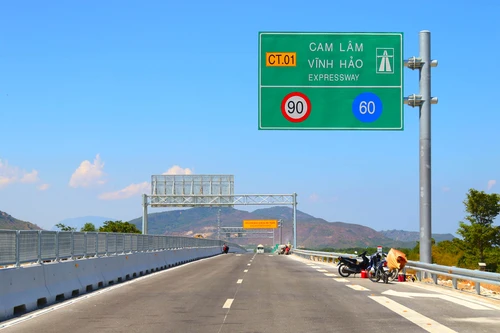 Đầu tư mở rộng toàn tuyến cao tốc Bắc- Nam lên 6 làn xe theo hình thức PPP