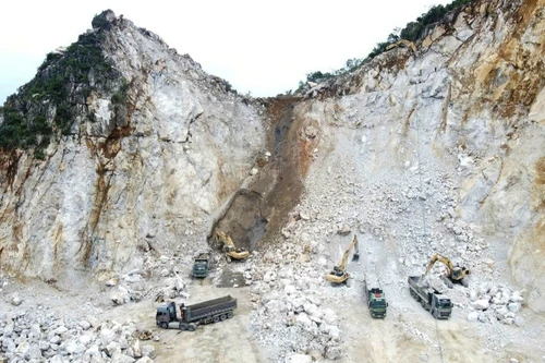 Yêu cầu báo cáo việc Vissai Ninh Bình khai thác sai phép 4,4 triệu tấn đá vôi suốt 9 năm