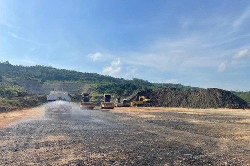 Huy động hơn 15.000 người triển khai 636 mũi thi công các dự án cao tốc Bắc Nam