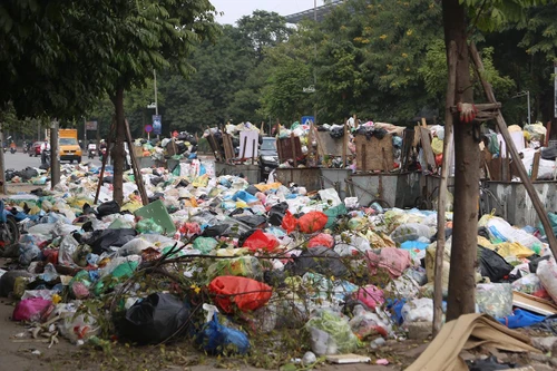 Hà Nội yêu cầu đẩy nhanh tiến độ nhà máy điện rác