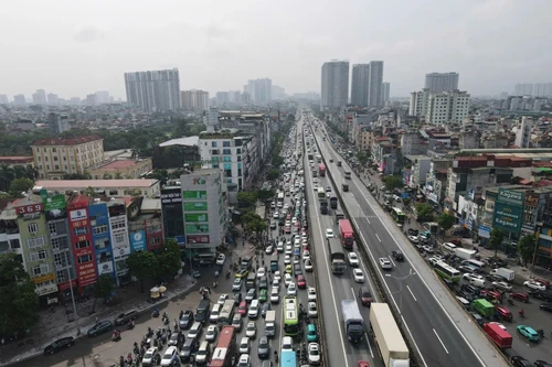 Hoàn thành sửa chữa toàn bộ khe co giãn đường vành đai 3 trên cao