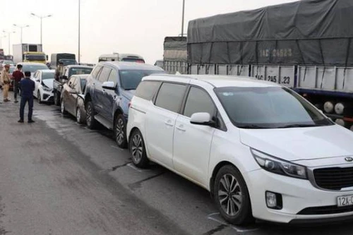 Thường xuyên tai nạn và ùn tắc, Hà Nội giảm tốc độ lưu thông trên cầu Thanh Trì