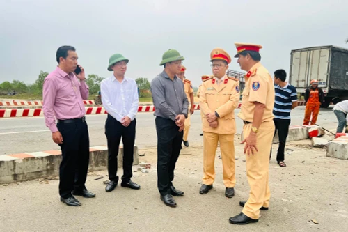 Nhiều hành vi vi phạm trong vụ tai nạn xe khách đâm xe đầu kéo làm 8 người chết