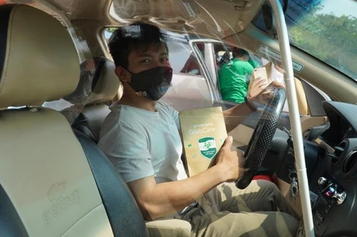 Ba loại hình vận tải được hoạt động ở vùng dịch có nguy cơ rất cao