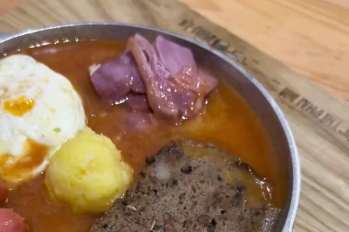 Đại diện bánh mì chảo-Cột Điện Quán: Hoang mang khi xem clip dòi trong pate