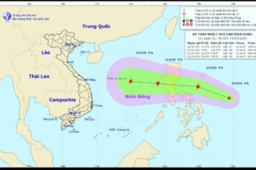 Áp thấp nhiệt đới áp sát Biển Đông, nguy cơ hướng vào miền Trung Việt Nam