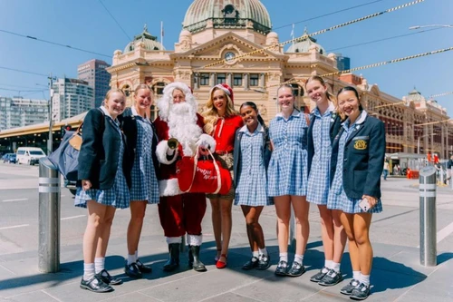 Cất cánh cùng Vietjet, gặp gỡ những Ông già Noel đặc biệt 