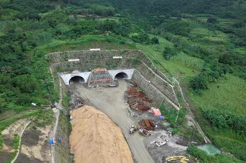 Khởi công mở rộng 2 hầm trên cao tốc Bắc Nam vào 19-8