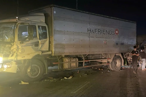 Thông tin cụ thể vụ tai nạn liên hoàn giữa 5 ô tô trên quốc lộ 5 làm hai người bị thương nặng