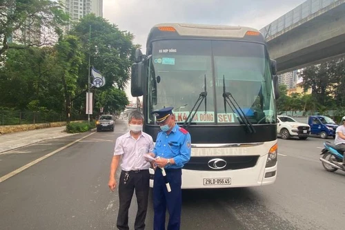 Cho phép xét nghiệm Covid-19 lưu động cho lái xe chở hàng tại Hà Nội và Hải Phòng