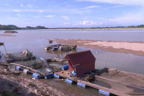 Sông Đà cạn nước, nước sạch sinh hoạt về Hà Nội bị giảm 