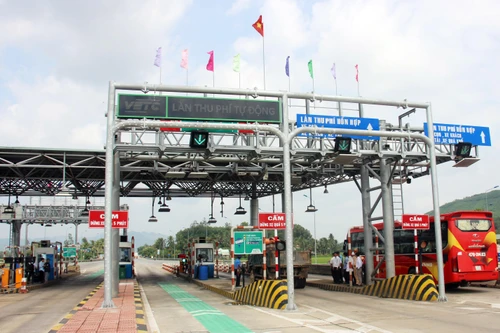 Quốc lộ 1 qua Bình Định hư hỏng, nhà thầu phớt lờ sửa chữa, Bộ Giao thông yêu cầu xử lý